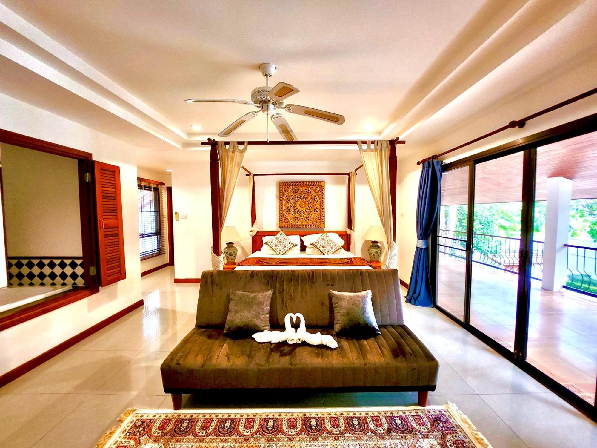 Coconut Palms Villa, Large & Elegant Private Pool Villa In Rawai, Phuket Ban Saiyuan Exterior foto